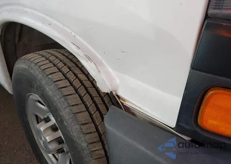 2019 Chevrolet Express 2500 Work Van from USA, damaged, VIN 1GCWGAFP8K1164089